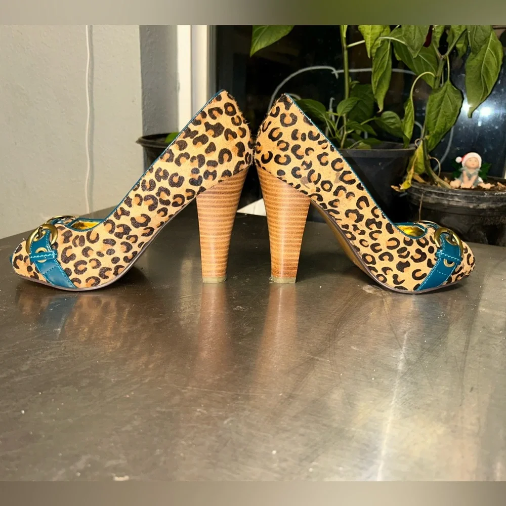 Naughty monkey leopard print, high heeled, open toe women’s size 6 - Picture 3 of 9